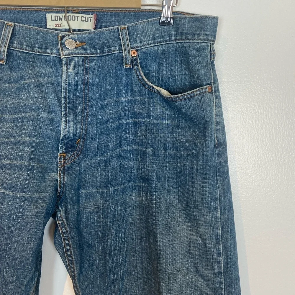 Levi's Men's 527 Low Bootcut Fit Jeans Size 36X34 Mid Wash‎ Cotton Color Blue